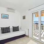 By The Sea Sukosan, Zadar - 15036 アパート *