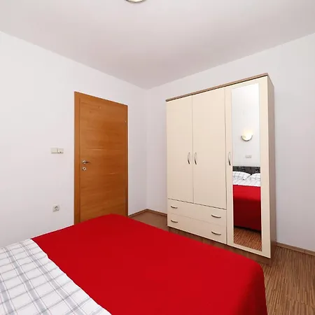 Apartman By The Sea Sukosan, Zadar - 15036