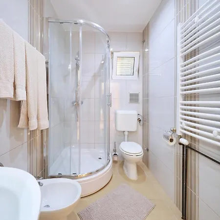 Apartman By The Sea Sukosan, Zadar - 15036 Sukošan